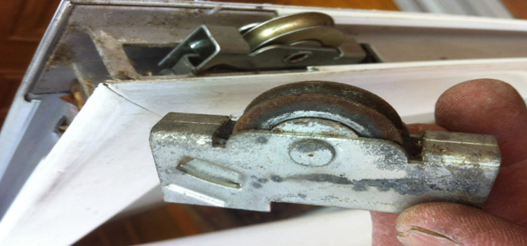 screen door roller repair in Villa Park